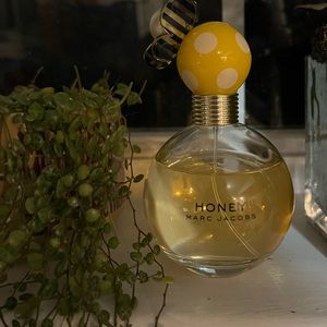 Marc Jacobs Honey
